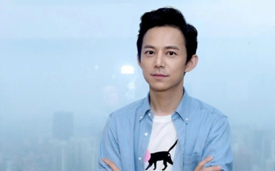 何炅高考分数是多少？