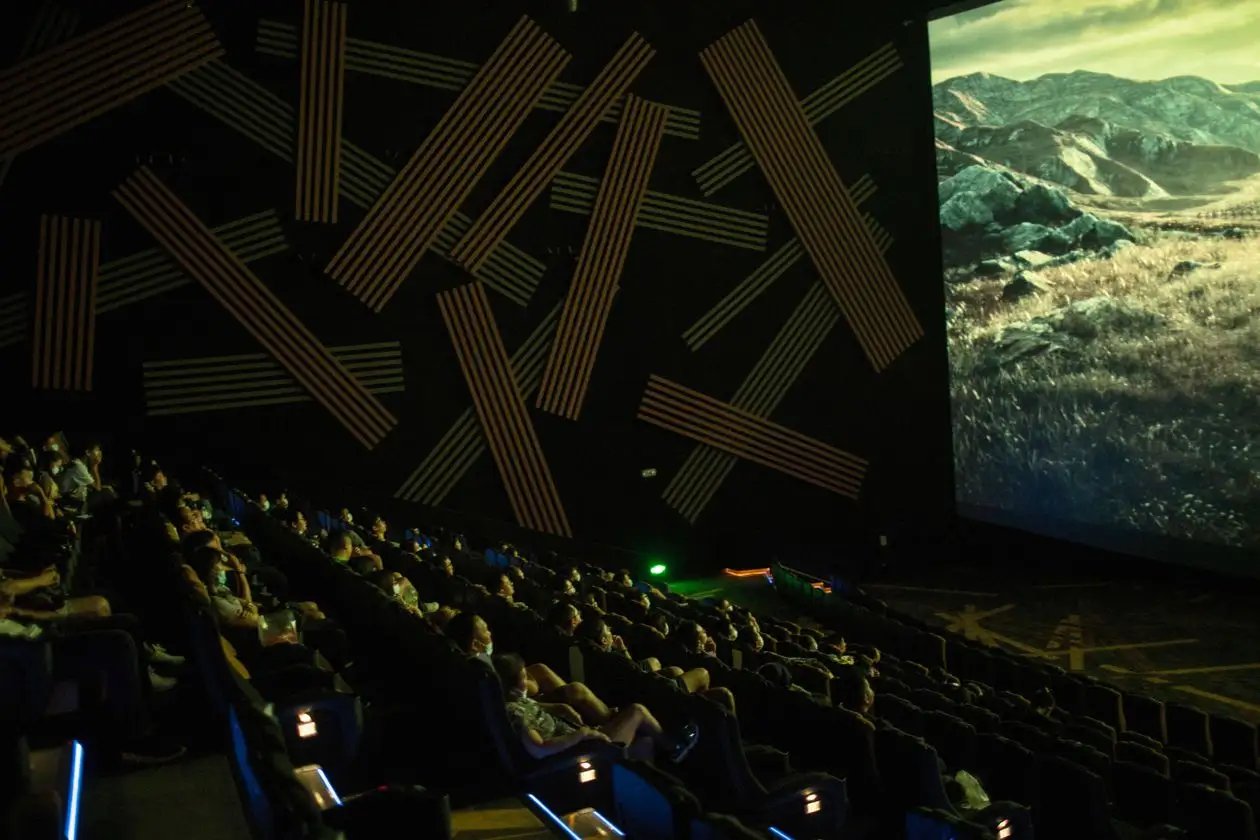 这个假期票房惨淡，到底该拿什么拯救电影院？