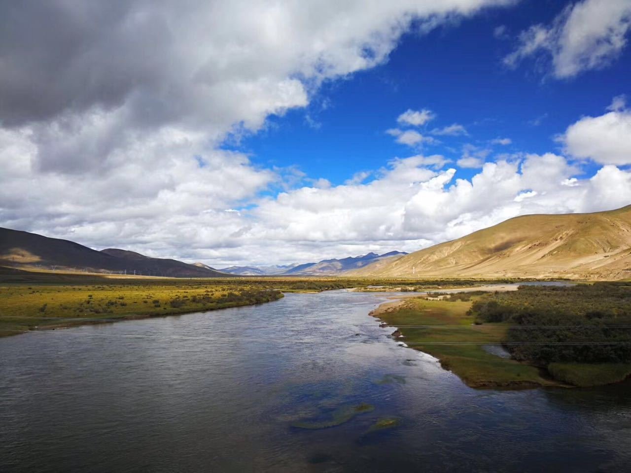 成都租车带司机去拉萨需要多少钱呢，有什么好处