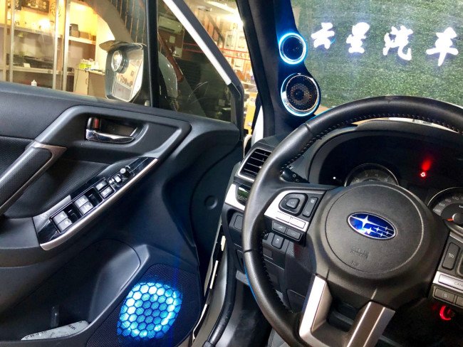 怎么改装斯巴鲁森林人汽车音响？