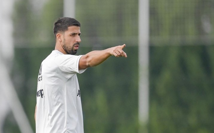 尤文3-0战胜基辅迪纳摩队的比赛里,德米拉尔的表现如何?