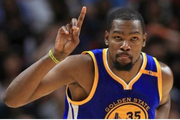 勇士主场致敬杜兰特，杜兰特为勇士做出过什么贡献？