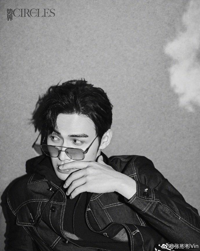 张彬彬大半夜加餐被工作人员抓包,明星的饮食都被控制吗?