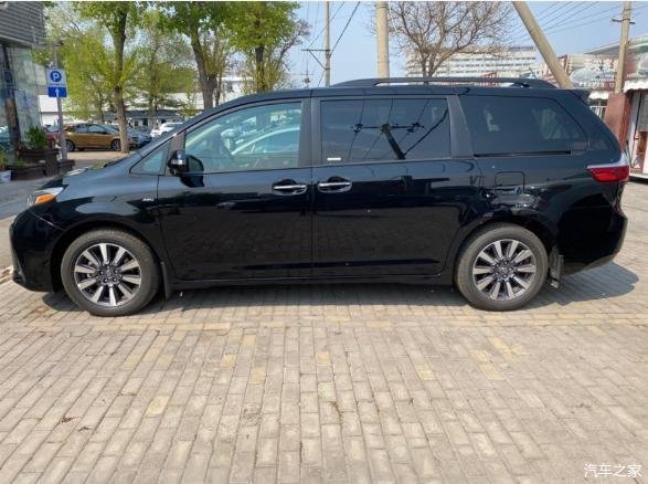 新丰田塞纳高配落地超68万元?亚洲龙前脸,价格逼近酷路泽