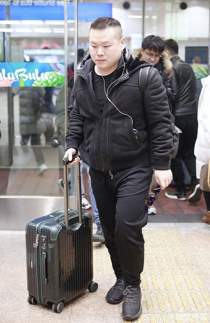 医生神似岳云鹏被误认求合影，和别人长得像是一种怎样的感受？