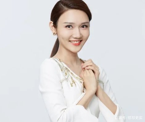 主持人龙洋9年前节目被扒出，被观众质疑整容脸，对此你怎么看？