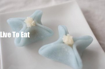 live up to和live to的区别