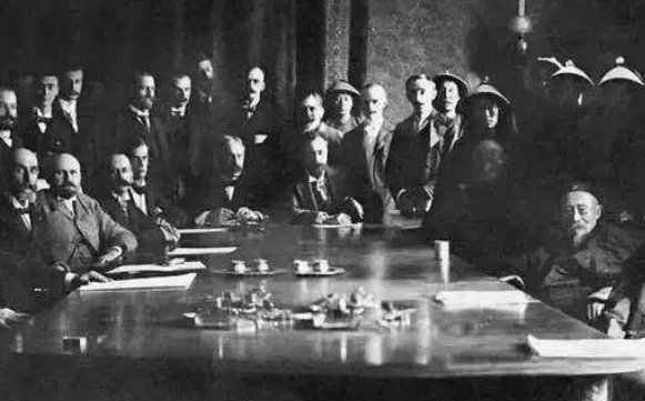 近代中国半殖民地半封建社会的主要矛盾是?