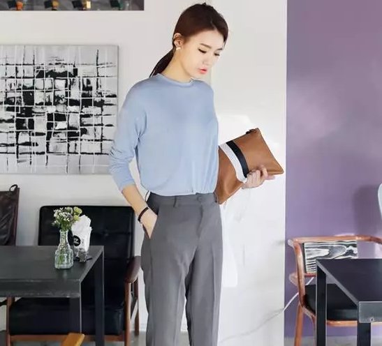 蓝色和什么颜色搭配在一起才是最好看的？