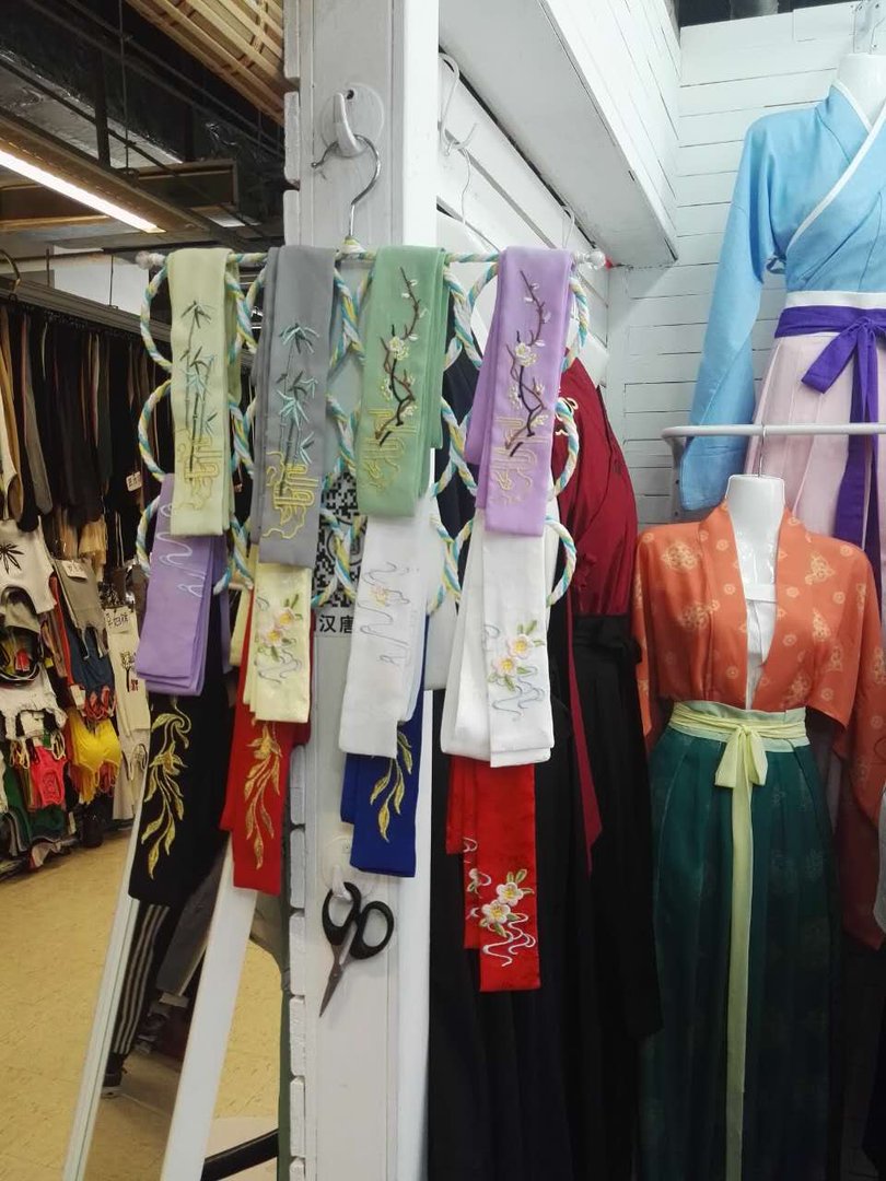 上海哪里有汉服实体店？