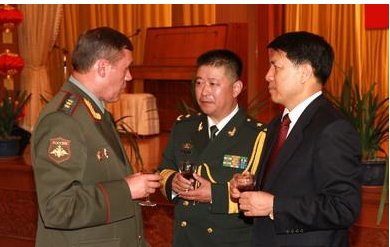 驻外武官的级别，享有那些职权？