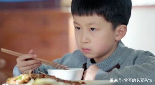 鸡毛飞上天莱昂和邱岩结局 邱岩最后和王旭还是里昂在一起？