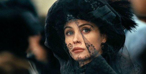 《红与黑》为何会被许多国家列为禁书？