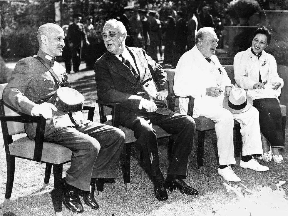 世界反法西斯同盟建立的原因和标志是什么？