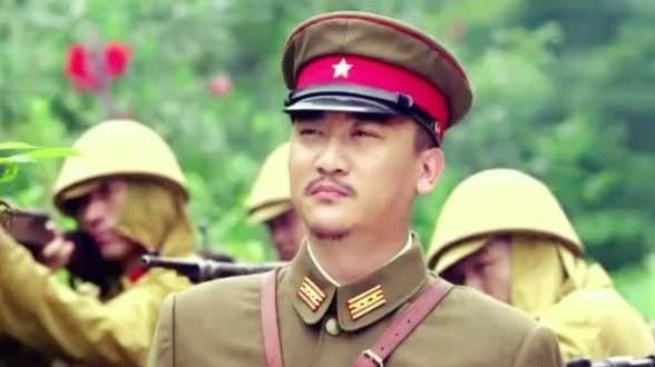 日本当年的大佐相当于我国军队的什么军衔？