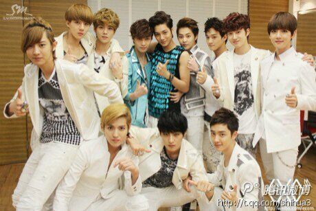 求；exo12人合影照片 老图新图都要