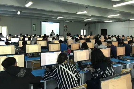 科尔沁区教研室网查分