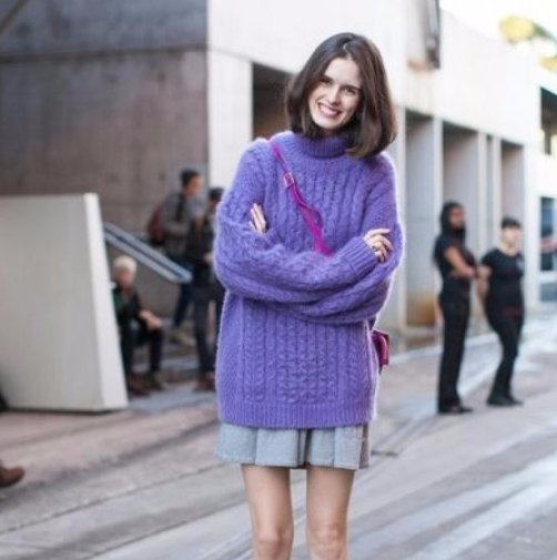 紫色和什么颜色配在一起最好