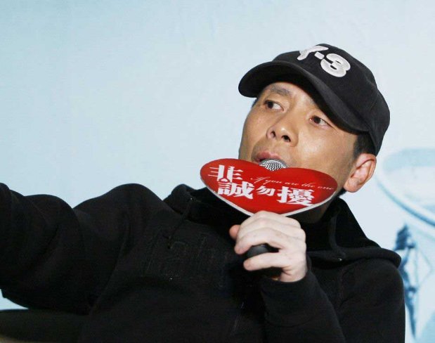 冯小刚炮轰李晨，什么人都能当导演滚出娱乐圈，李晨霸气回怼，发生了啥？