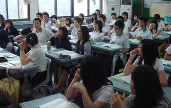 我国初中阶段和高中阶段的培养目标分别是什么?