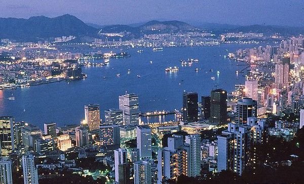 有关香港的历史、回归和现在的资料