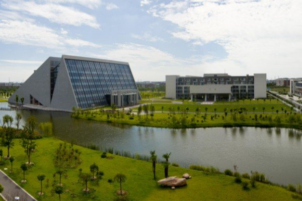 盐城师范学院怎么样啊？