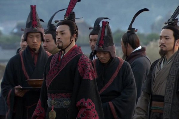 秦昭王被后世认为是一代明君，但他为什么要杀大功臣？