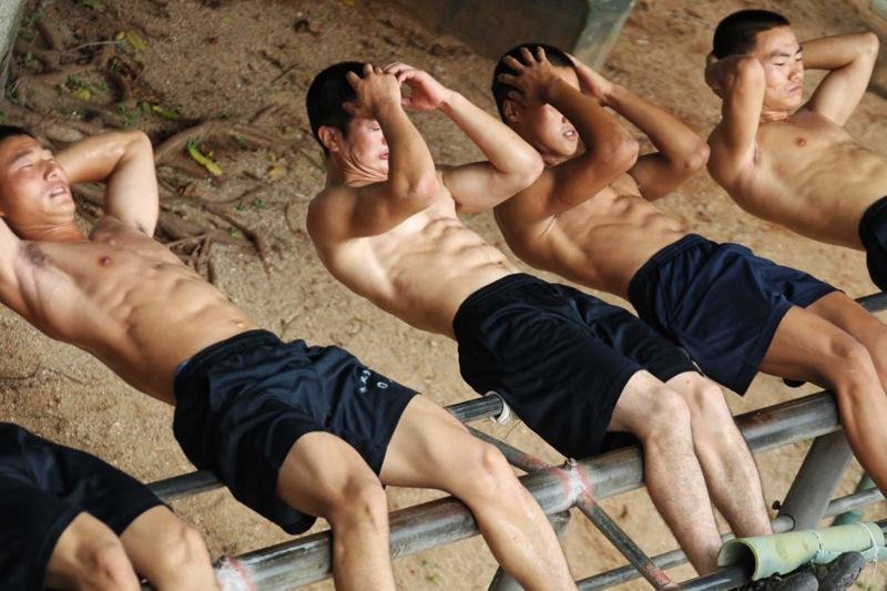 请问体能训练有哪些项目？