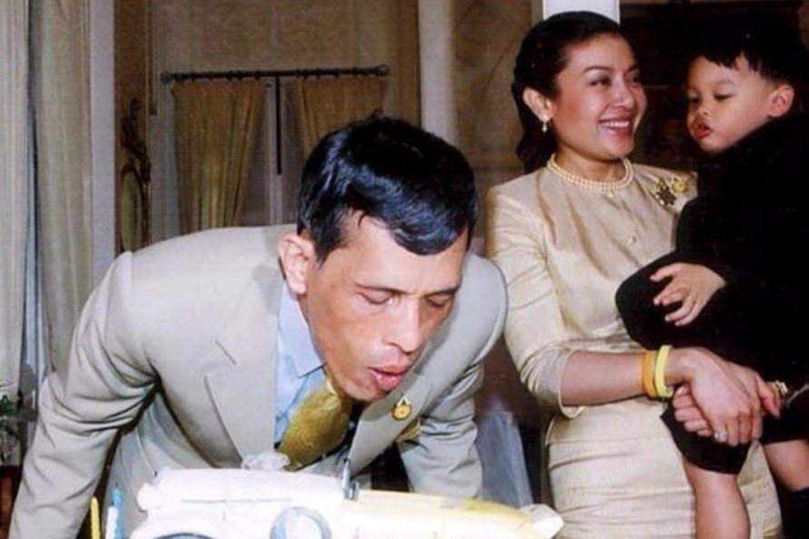 从脱衣舞娘到侍女，再到王妃，蒙西拉米的一生有多传奇？