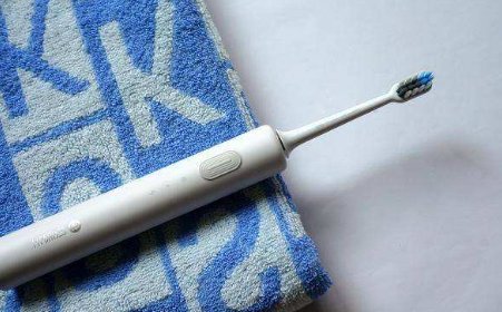 福派和zr哪个电动牙刷好啊?