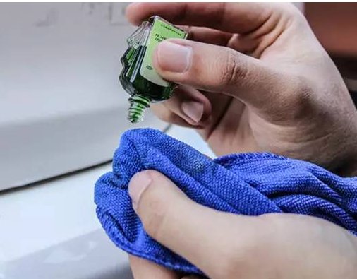 碳素墨水用什么能洗掉啊