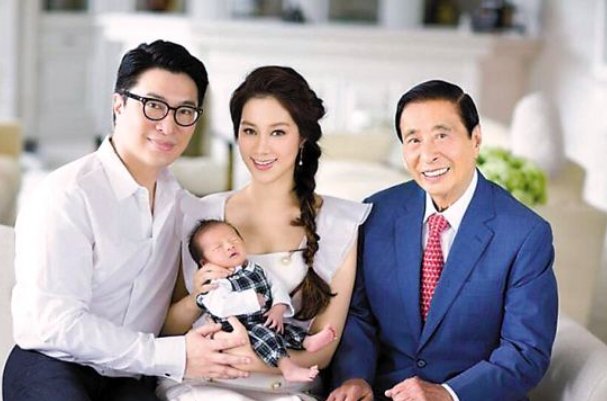 李兆基和李嘉诚是什么关系？为何给二儿子取名为李家诚？