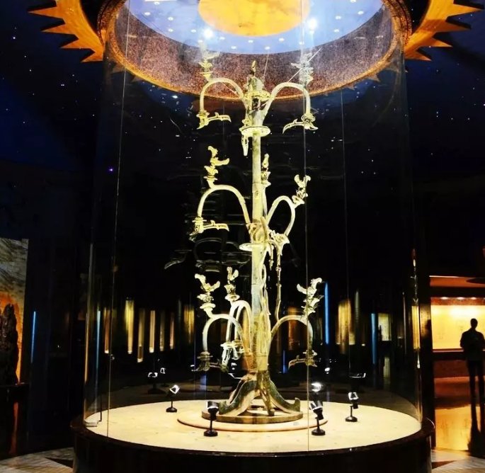 《龙虎山张天师》中青铜神树到底是什么神物？真能开启天门吗？