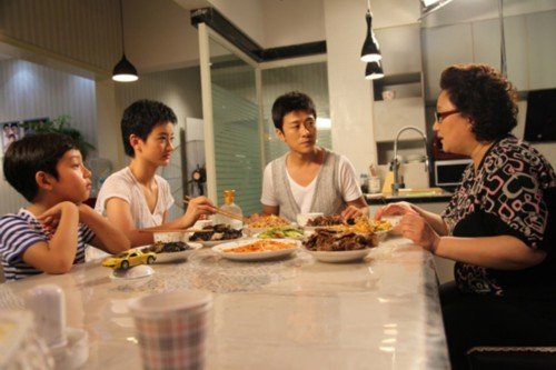 有个电视剧，男的娶媳妇去接媳妇，丈母娘不让出来，男的数到十就走了，女的剧中叫刘萌萌，演员里有胡一统