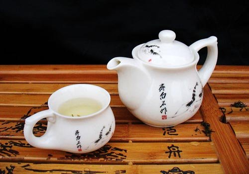 白牡丹茶如何冲泡，白牡丹茶的冲泡方法