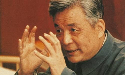 关于奉献的名人事例 5个？