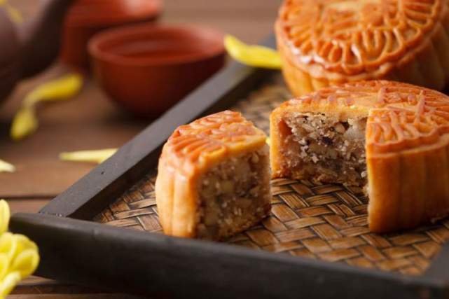 南方的月饼究竟为什么要切着吃？