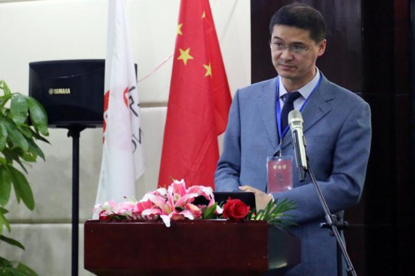 罗翔的B站账号估值7.5亿，他这个账号是怎么做起来的？