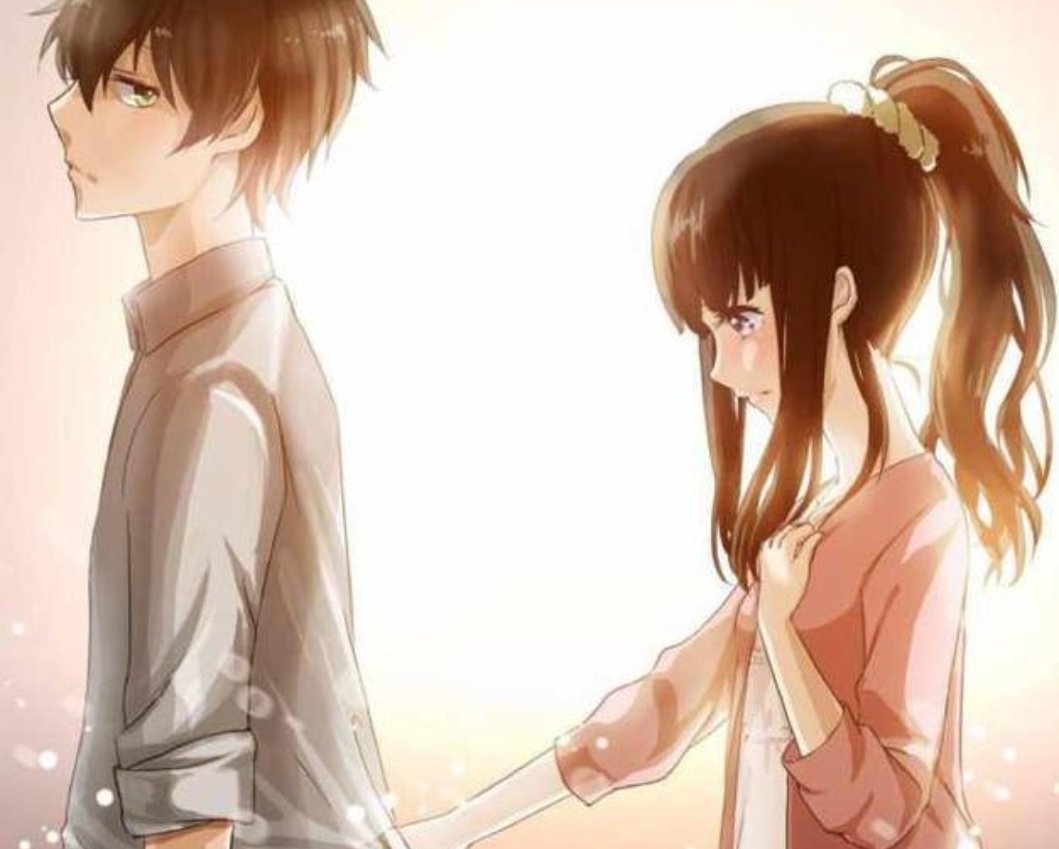 男朋友和他的女性朋友出去玩，我该怎么办呢？