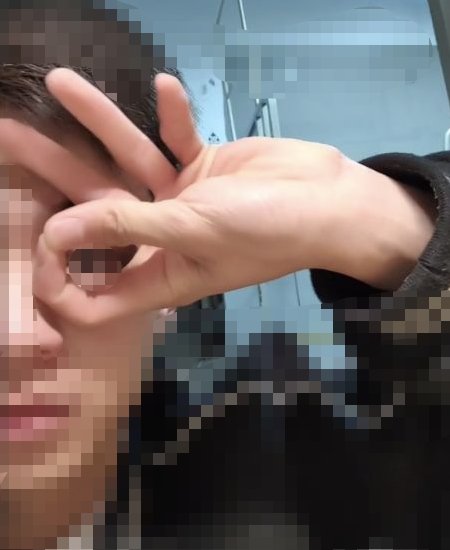 ok手势怎么反过来?