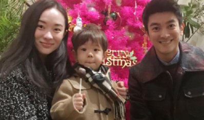 杜江霍思燕观看儿子演出,7岁嗯哼参与歌词创作,其表现力如何?