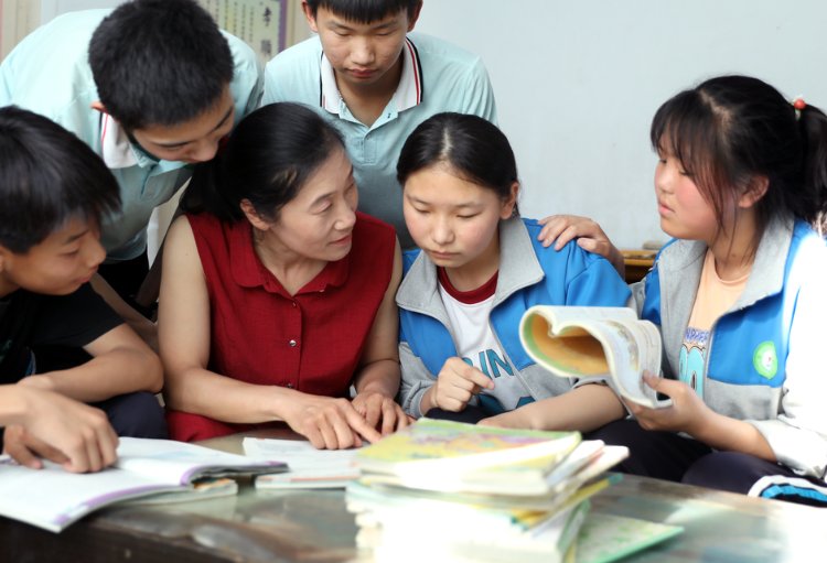 班主任工作量按当地教师标准工作量的多少