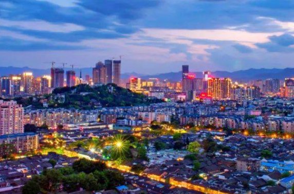 福州中考2023年各校录取分数线是多少？