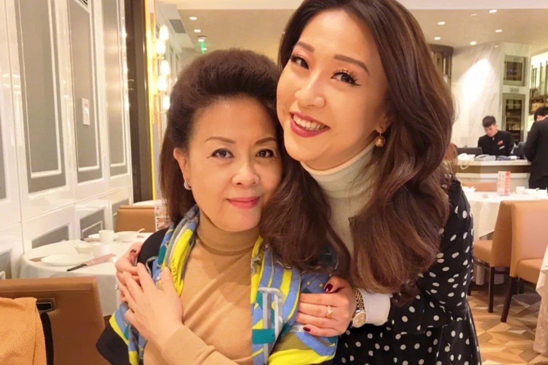 母亲早丧，对于和母亲差不多年龄的人总有一些喜爱依赖，这是一种什么样的感情？