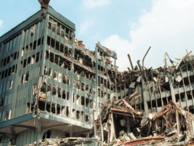 商家称长沙倒塌建筑使用不足10年,究竟什么原因导致了倒塌事件的发生?