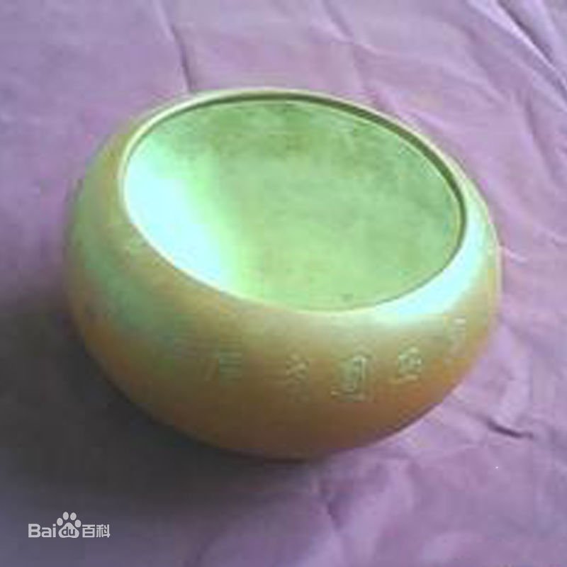 法海手里拿的平常和尚化缘的东西叫什么？