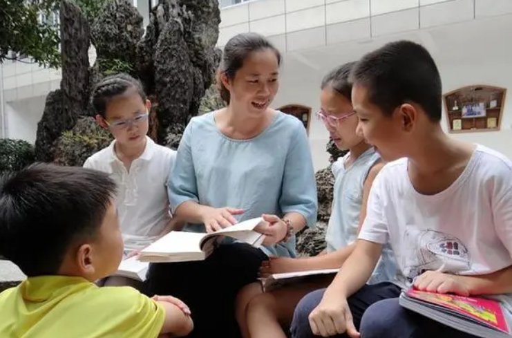 班主任工作量按当地教师标准工作量的多少