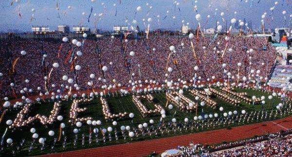 奥运会从哪年开始赚钱？