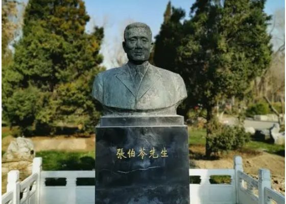 现代爱国英雄人物事迹