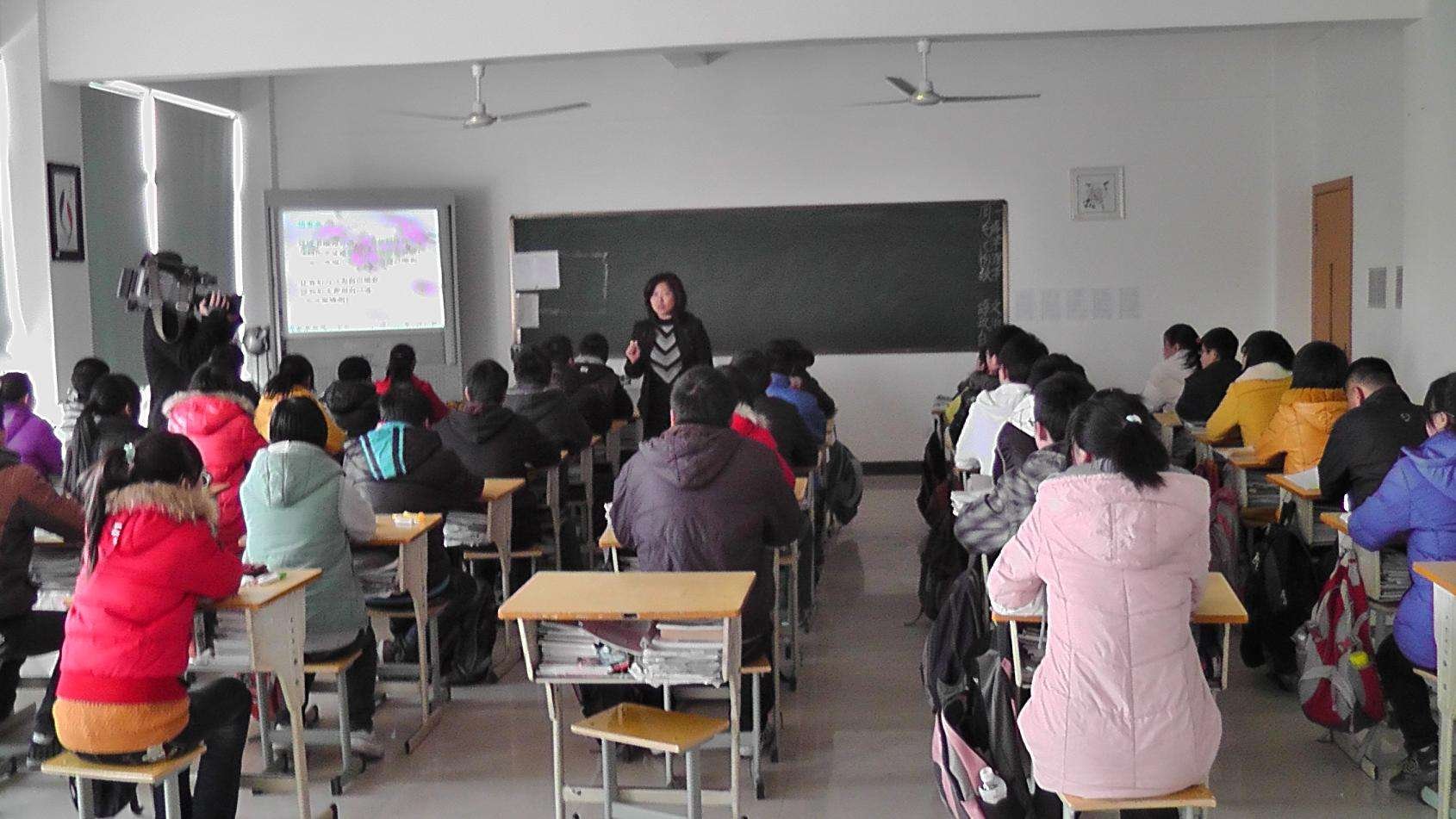 如何开通苏州市家校路路通?